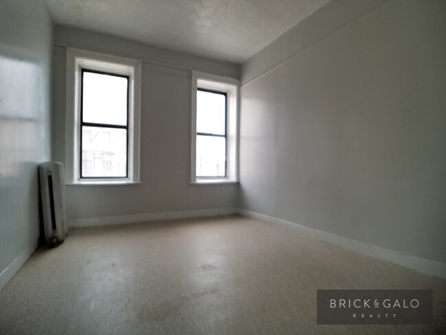 Foto del edificio - 73 E 96th St