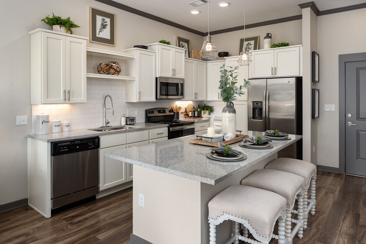 Sterling at Stonecrest Apartments in Smyrna, TN