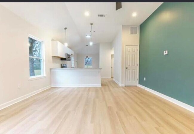 Foto del edificio - 4100 New Willow Rd