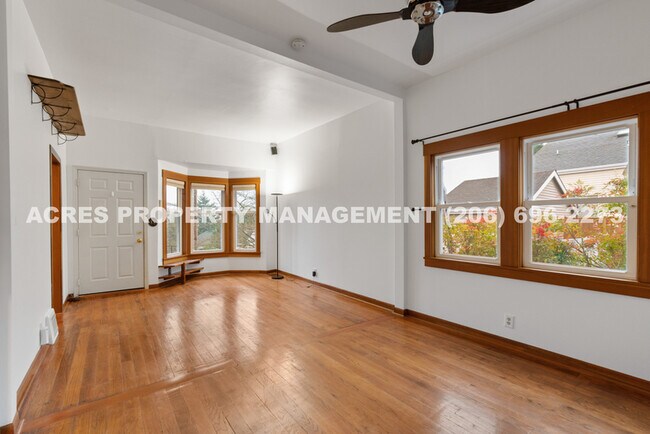 Building Photo - 1343 Sturgus Ave S