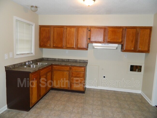 Foto del edificio - 3734 Ridgemont Ave