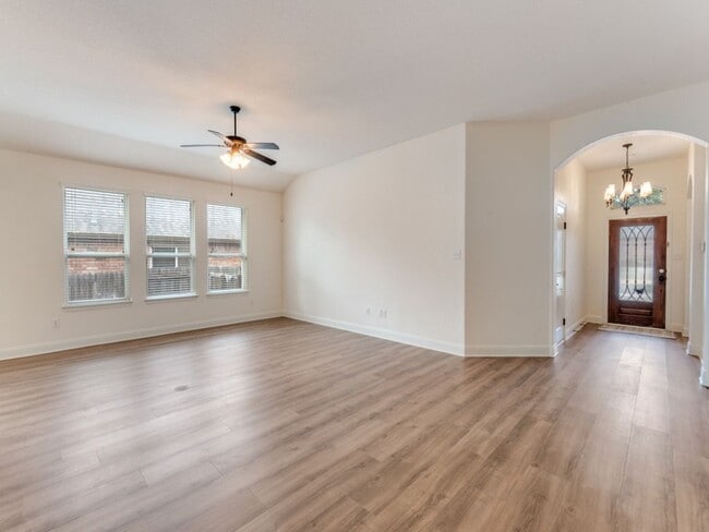 Building Photo - 229 Gardner