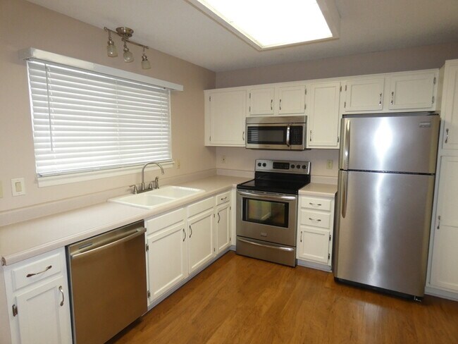 Building Photo - Great location 6210 NW 82nd Ter- Great Tow...