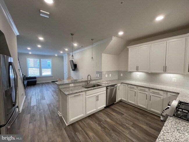 Building Photo - 20765 Heron Landing Dr