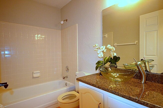 Building Photo - 1114 Brafforton Dr
