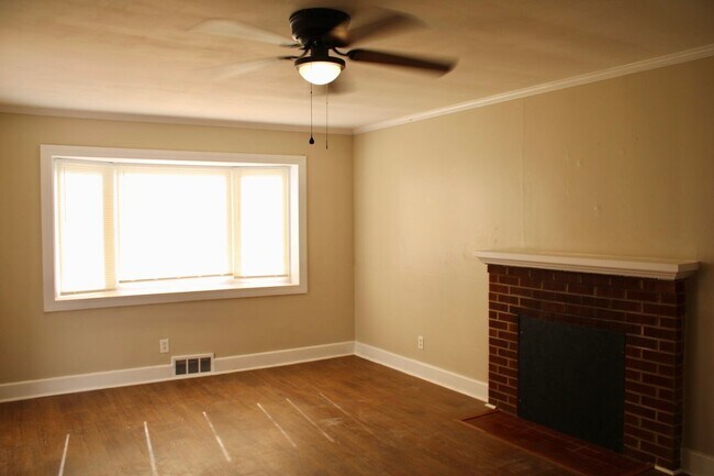 Foto del edificio - 692 Brookdale Dr