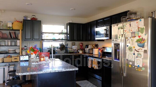 Building Photo - 86 Manilla Circle