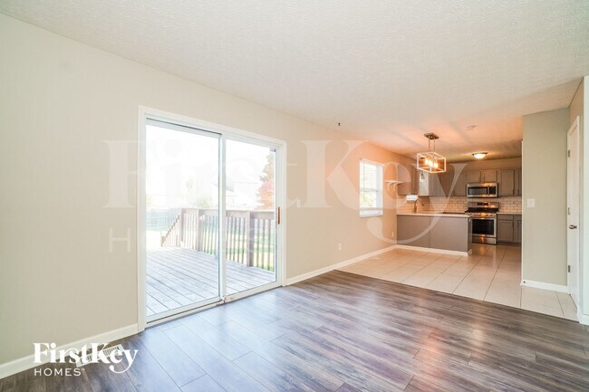 Foto del edificio - 692 Windy Hill Ln