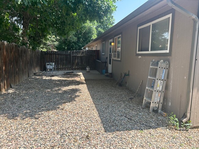 Building Photo - Great Duplex in Loveland