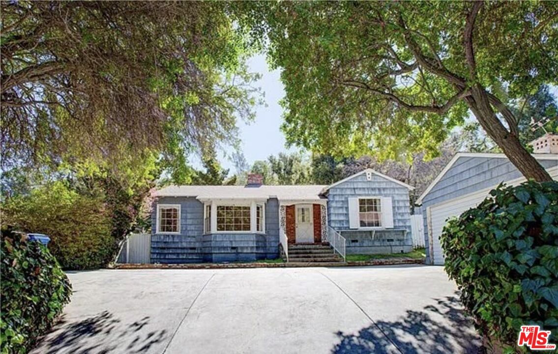 4026 Beverly Glen Blvd, Los Angeles, CA 91423 House for Rent in Los
