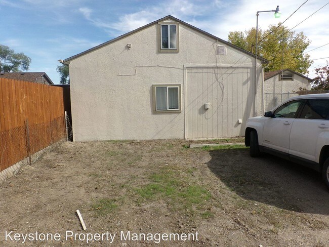 Building Photo - 2911 2nd Ave