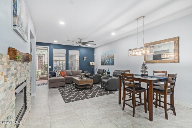 Foto del edificio - 15221 N Clubgate Dr