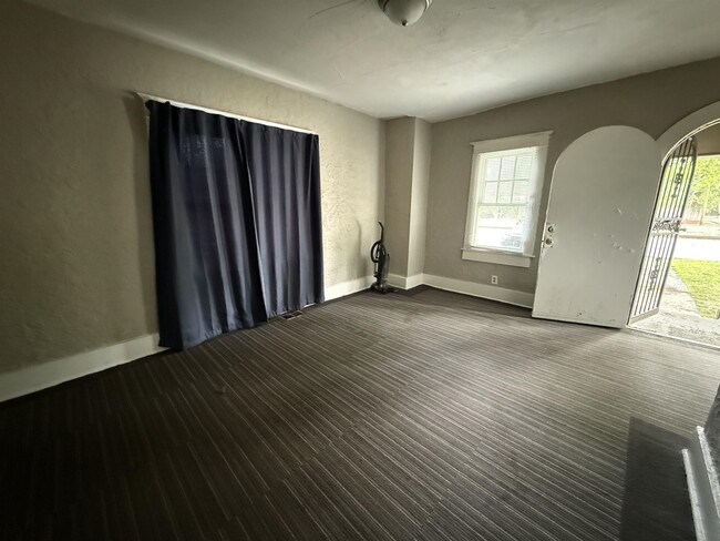 Foto del edificio - 3415 Southern Ave