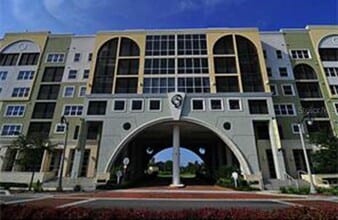 Building Photo - 225 W Seminole Blvd