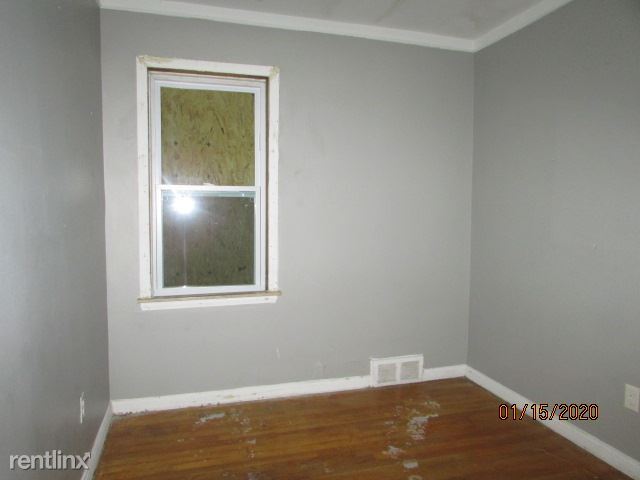 Building Photo - 3 br, 1 bath House - 11742 Roxbury St