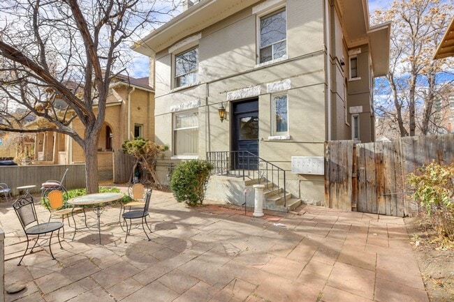 Photo - 1133 N Clarkson St Apartment
