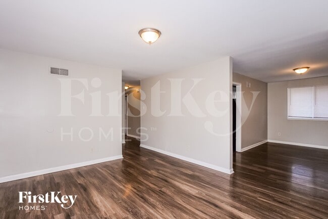 Building Photo - 5167 Haleville Rd