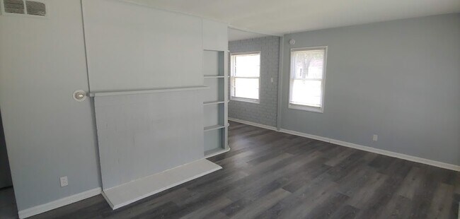 Foto del edificio - 5625 N 57th St