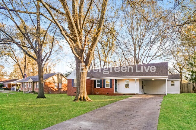 Building Photo - 3082 Robbiedon St