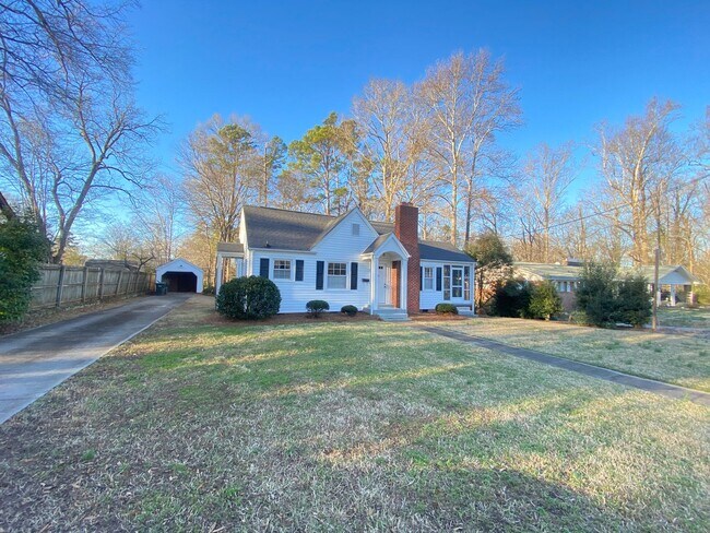 Building Photo - 2bed/1ba House off Union St S. of Downtown...