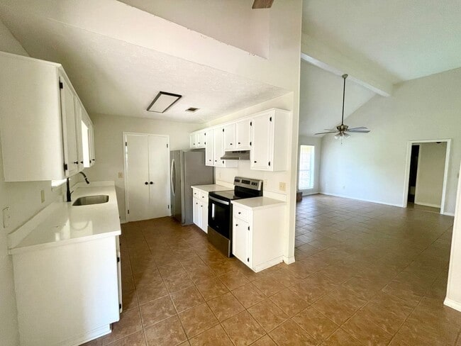 Building Photo - 3/2 for Rent in Flowood! *MOVE IN SPECIAL*