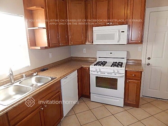 Foto del edificio - 3497 Halifax Way