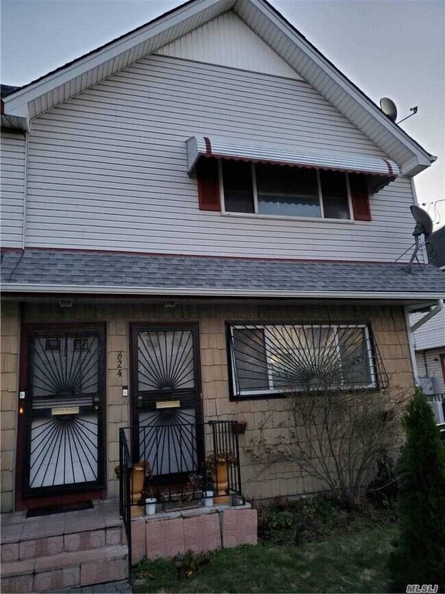 Building Photo - 624 Beach 64th St
