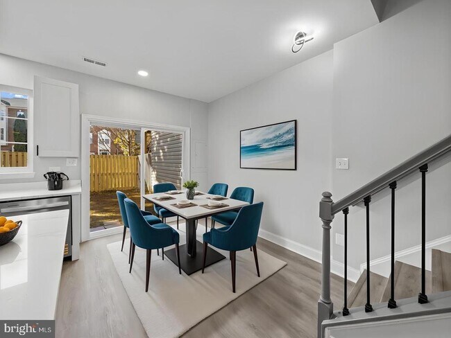 Foto del edificio - 13133 Park Crescent Cir