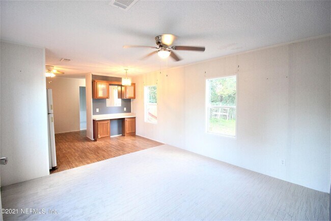 Building Photo - 467 Olive Cir