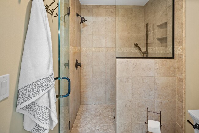 Foto del edificio - 22436 NE 18th St
