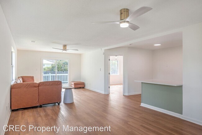 Foto del edificio - 3 br, 2 bath House - 2231 Dover Street