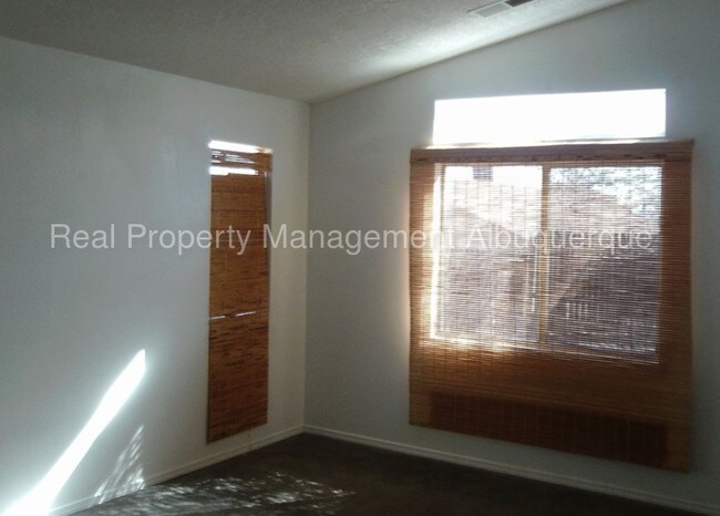 Building Photo - 10000 Rawhide Ave SW