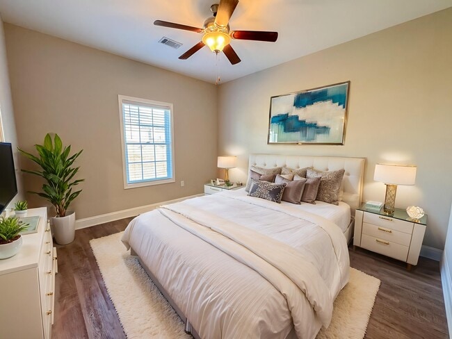 Building Photo - 228 Way Bill Cir