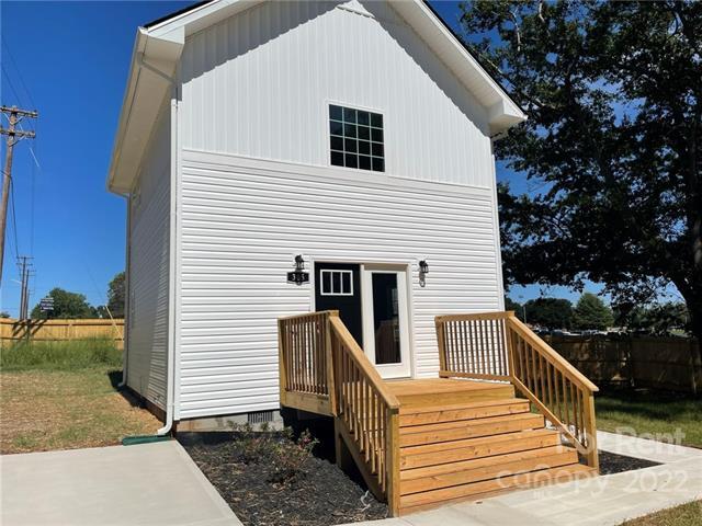 Foto principal - 305 Wingate Ct
