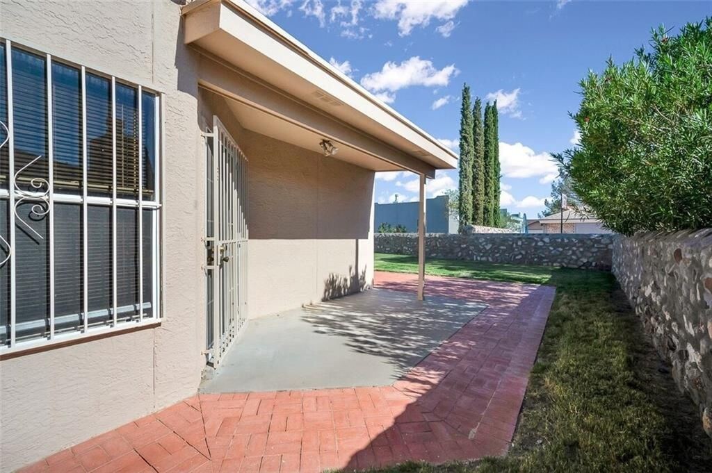 Primary Photo - 7004 Echo Cliffs Dr