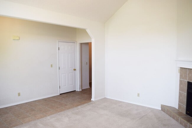 Building Photo - 318 Carmel Valley Way