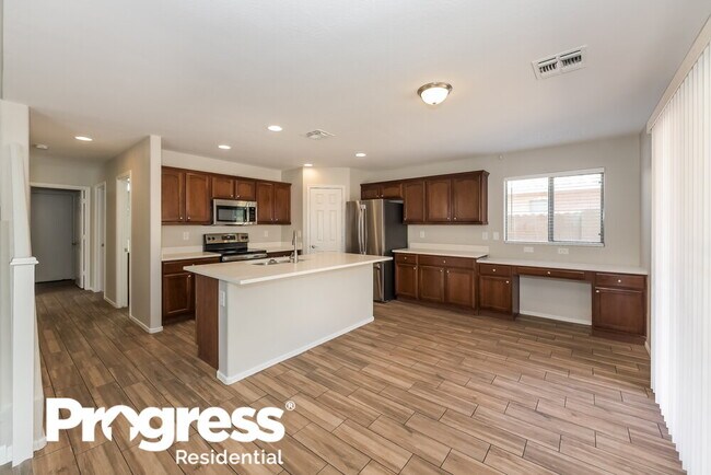 Building Photo - 6833 South 43rd Dr