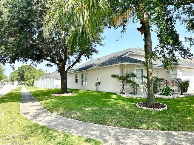 Building Photo - 1712 Lalique Ln