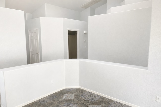 Building Photo - 6230 Curlew Dr