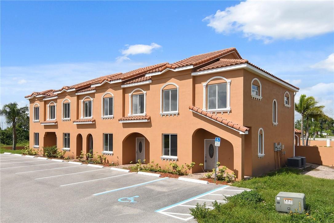 Foto del edificio - 1001 Coronado Ct