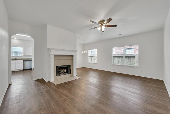 Building Photo - 32015 Decker Oaks Dr