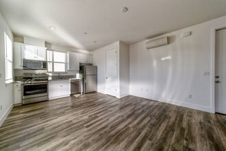 Building Photo - 2179 Kenrick Ln