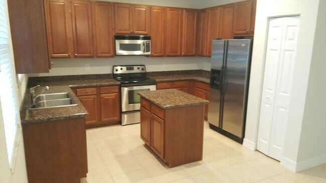 Foto del edificio - 1052 NW 18th Ave
