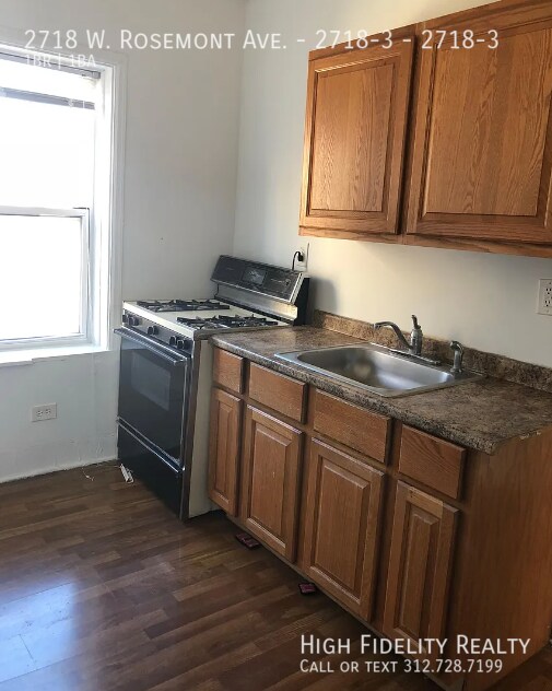 Foto del edificio - 2718 W Rosemont Ave