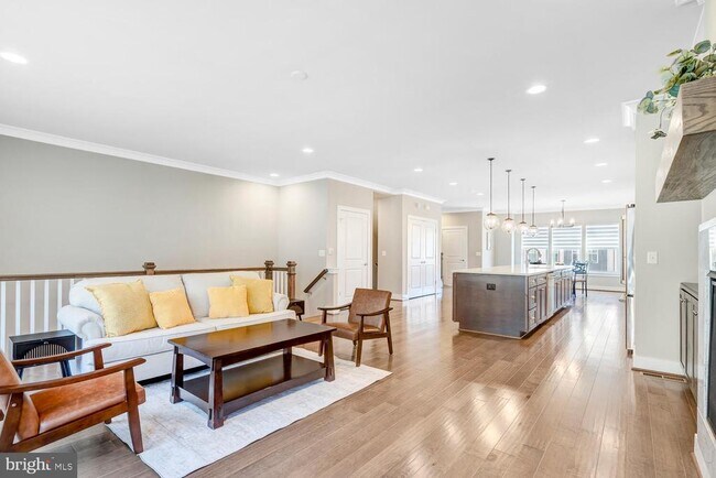 Building Photo - 7770 Belvale Dr