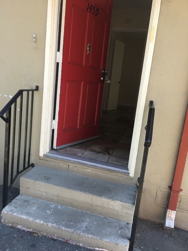 Next To Bayfair Mall Walk To Bart Apartment For Rent In San