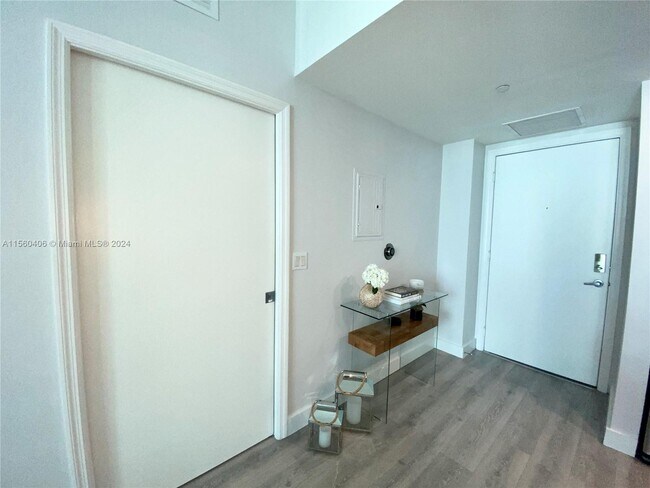 Foto del edificio - 951 Brickell Ave