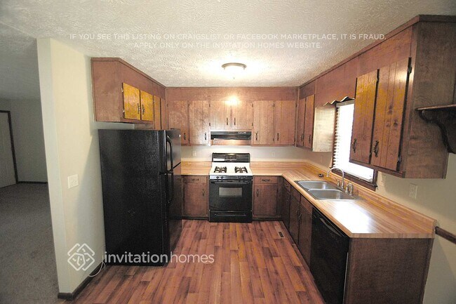 Foto del edificio - 266 Farm Ridge Dr NE