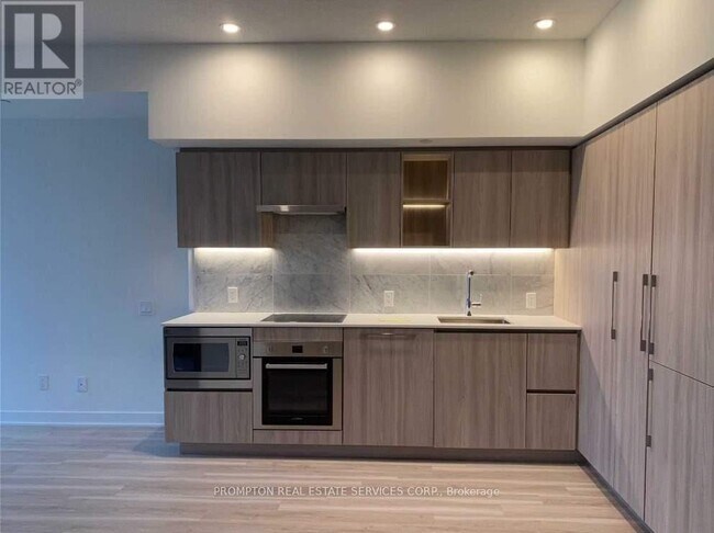 Photo du bâtiment - 19 Bathurst St