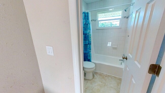 Building Photo - 30 Elton St